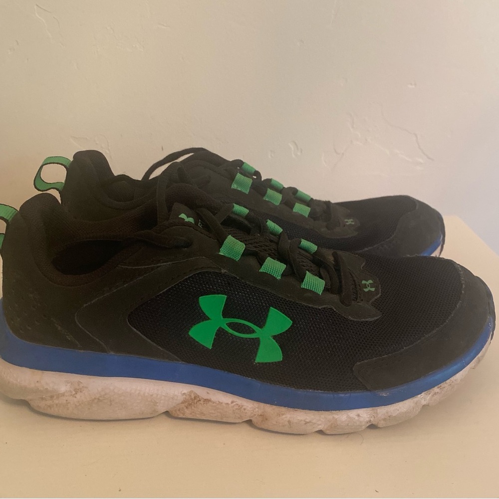 Under Armour Black Sneakers with Green Logo and Blue Trim - Size 5